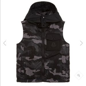 NWT MONCLER Boys Vest Camoflage size 10
